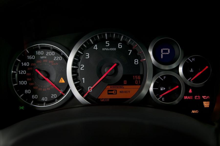  Nissan GT-R 2008 года  (US) (фото 11 из 52)